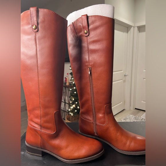 Leather brown boots 
Size: 9.0 - Picture 2 of 7